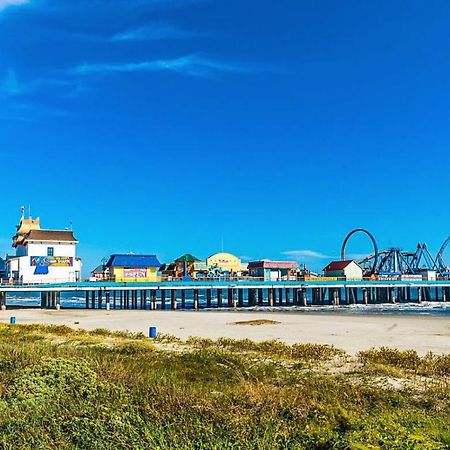 Perfect Location Spacious Yard Coffee Bar At This Lovely Beach Home 加尔维斯敦 外观 照片