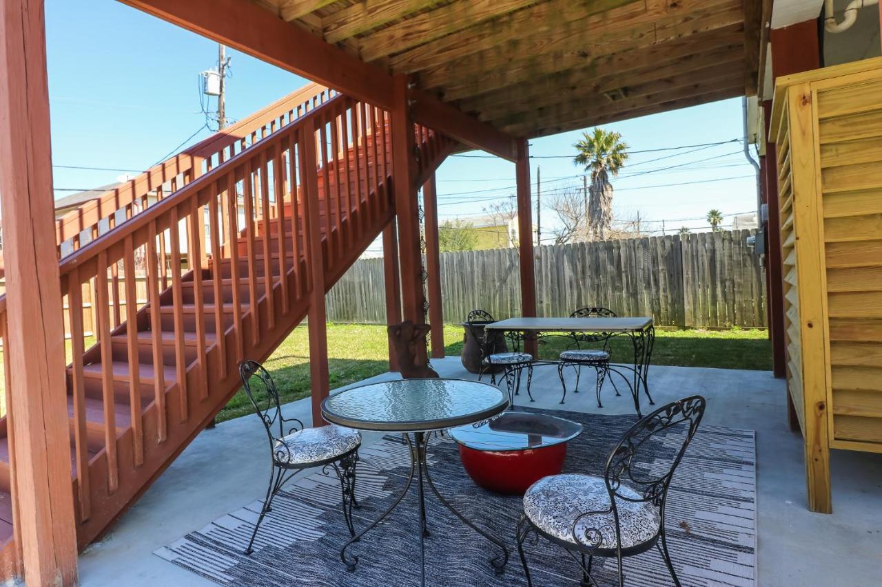 Perfect Location Spacious Yard Coffee Bar At This Lovely Beach Home 加尔维斯敦 外观 照片
